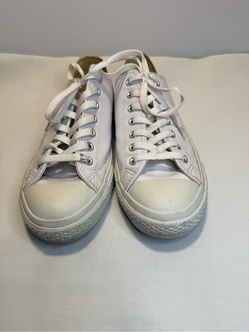 Converse Chuck Taylor All Star Low Top Men’s Sneaker Size 9.5